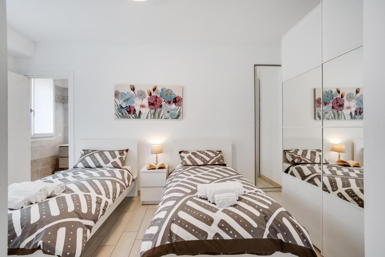 Dream Holiday Houses Чернобио Екстериор снимка